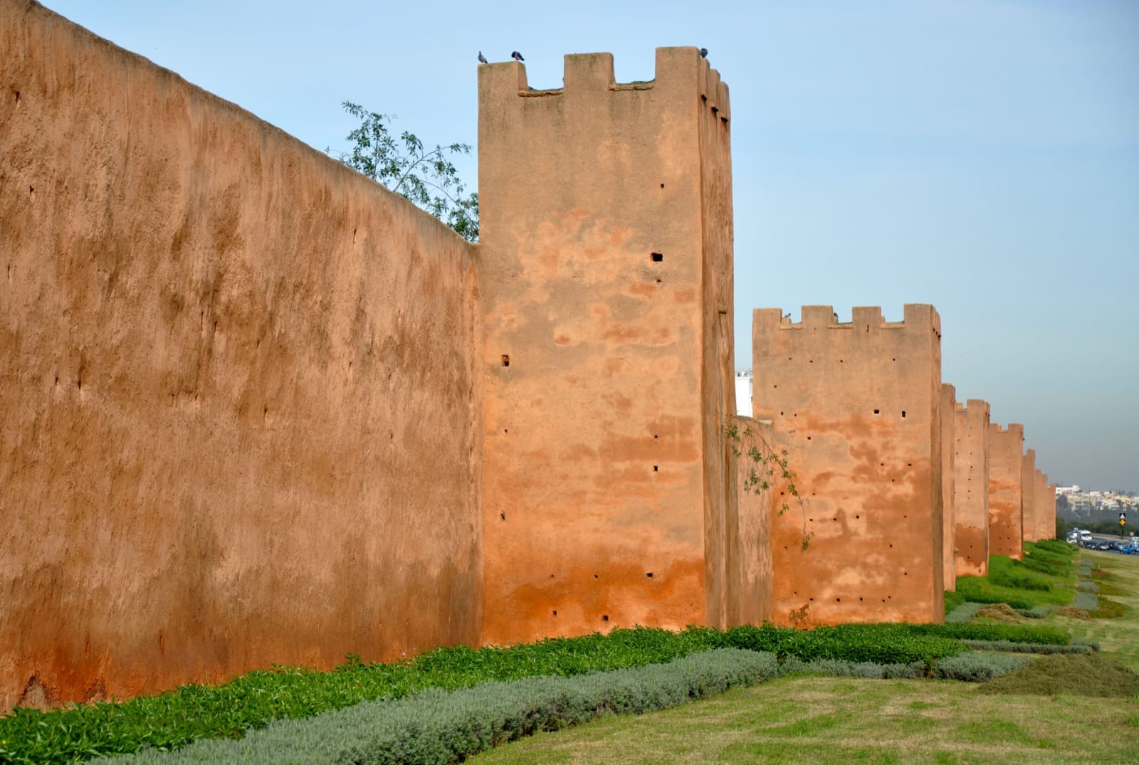 Les murailles de la médina de Rabat, où le PJD conserve ses réseaux électoraux urbains